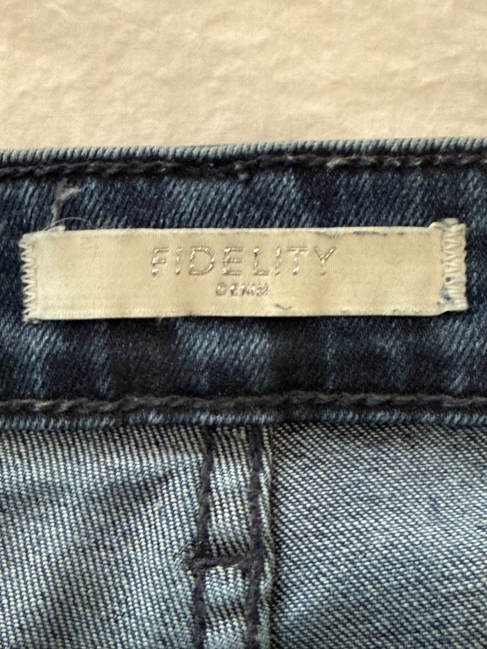 Women’s Fidelity Denim - Cali Cuff Jean, size 25, Acme Blue - Picture 8 of 9